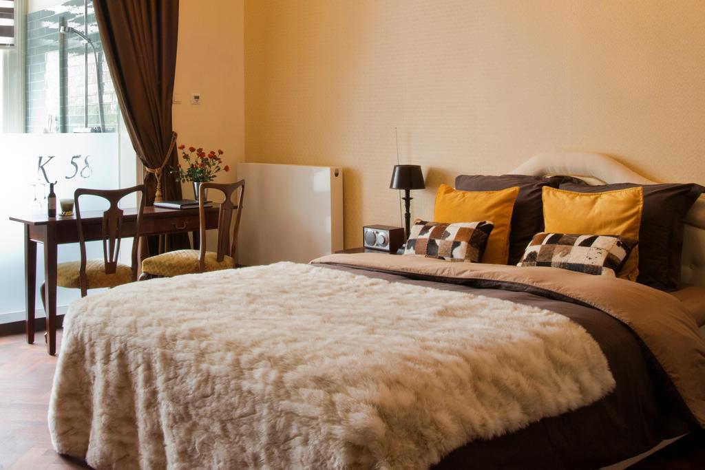 Ck58 Bed & Breakfast Den Haag Phòng bức ảnh